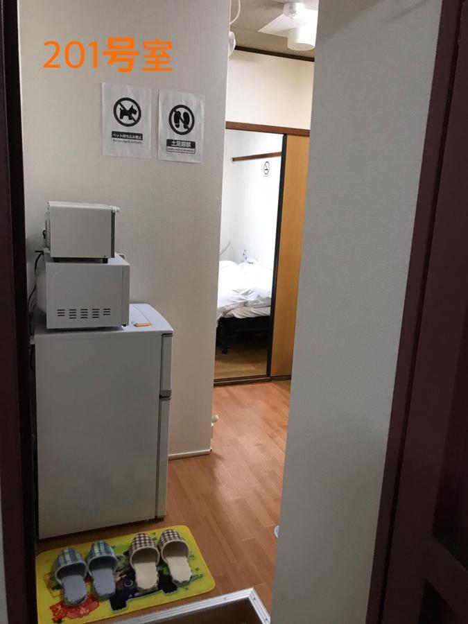Apartment Kenroku Haitsu 201 *
